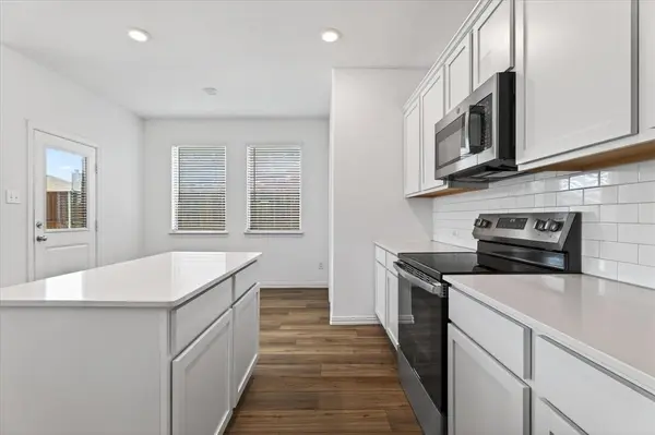 11500 Woody Creek Trail, Aubrey, TX 76227