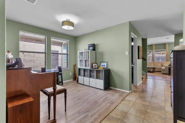 3213 Evening Wind Road, Denton, TX 76208