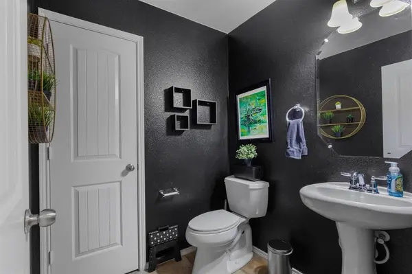 3213 Evening Wind Road, Denton, TX 76208