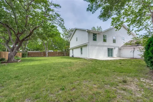 23 Grant Circle, Richardson, TX 75081
