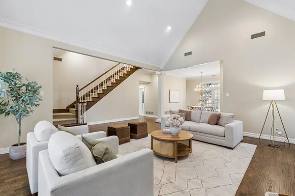 7207 Abrams Place Court, Dallas, TX 75231