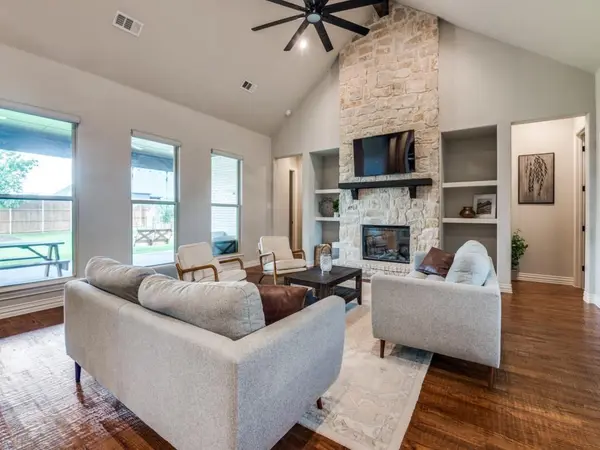 7430 Desert Willow Lane, Ovilla, TX 75154