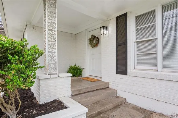 2416 Lake Air Drive, Waco, TX 76710