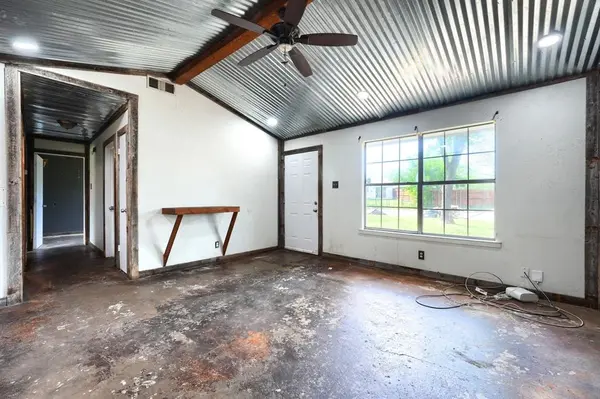 736 Thedford Road, Seagoville, TX 75159