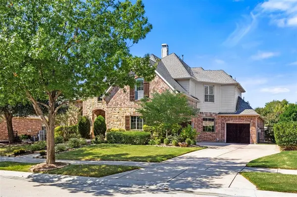 904 Sir Constantine Drive, Lewisville, TX 75056