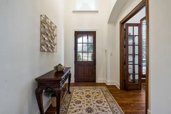 904 Sir Constantine Drive, Lewisville, TX 75056