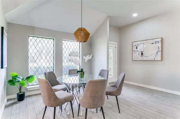 3913 Bobbin Lane, Addison, TX 75001