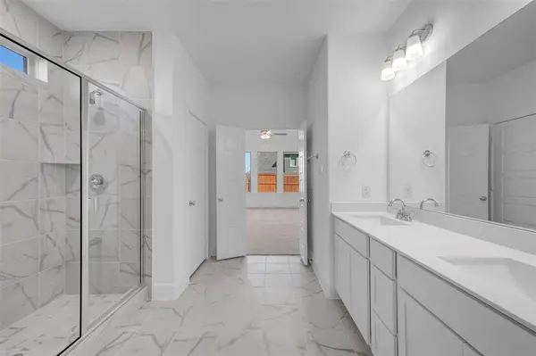 5040 Ressina Drive, Aubrey, TX 76227