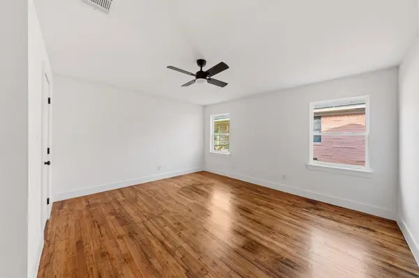 4435 Flo Avenue, Cockrell Hill, TX 75211