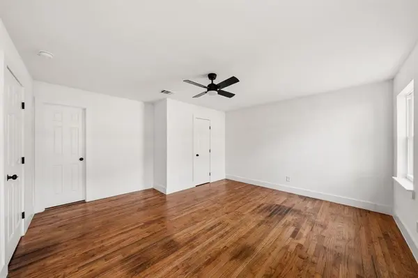 4435 Flo Avenue, Cockrell Hill, TX 75211