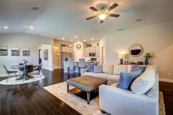 6716 Elm Street, Rowlett, TX 75089