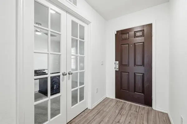 805 Shire Avenue, Haslet, TX 76052