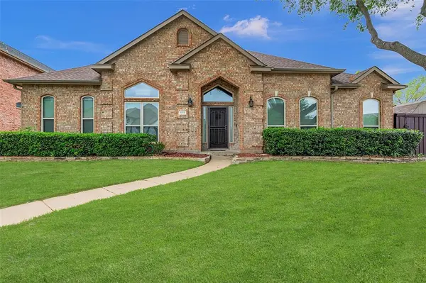 7517 Silver Lake Drive, Rowlett, TX 75089