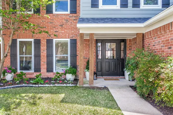 5125 Broken Bow Drive, Fort Worth, TX 76137