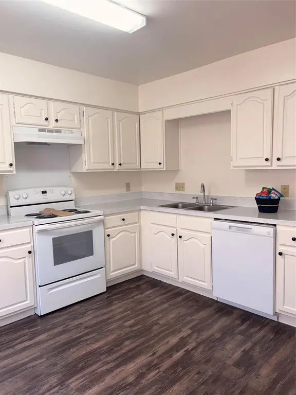 1926 Cranford Drive #26-37, Garland, TX 75041