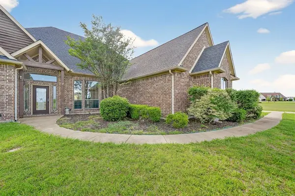 200 Eagle Pass, Royse City, TX 75189