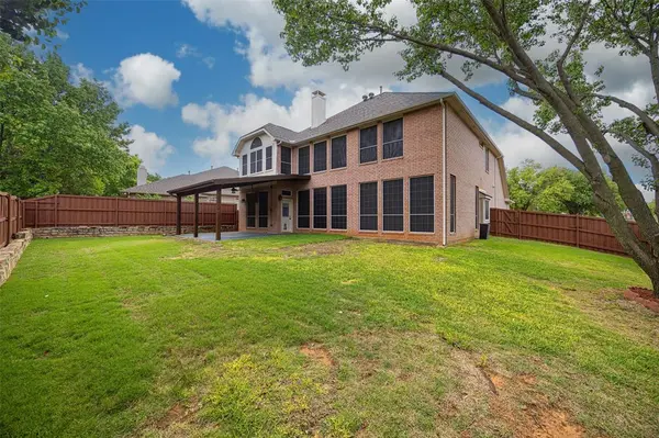 101 Edinburgh Court, Highland Village, TX 75077