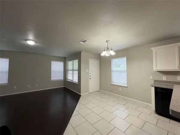 3509 Apple Valley Way, Dallas, TX 75227