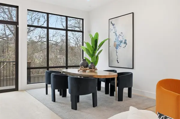 610 N Oak Cliff Boulevard #302, Dallas, TX 75208