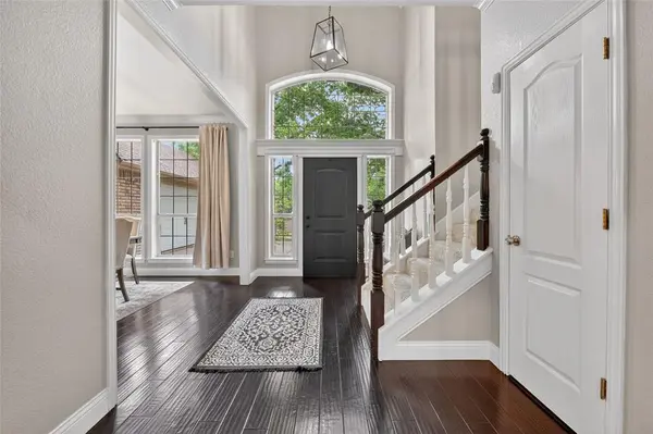 1917 Winding Creek Boulevard, Flower Mound, TX 75022