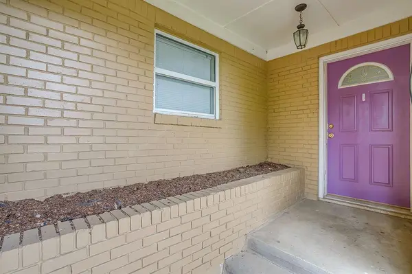 3313 Bilglade Road, Fort Worth, TX 76133