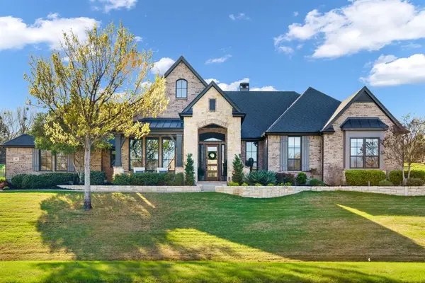 106 W Carruth Lane, Double Oak, TX 75077