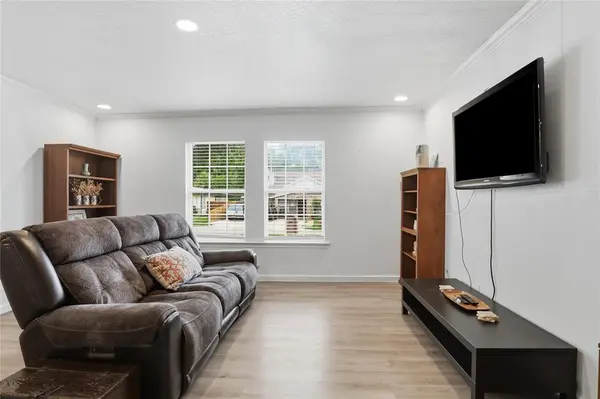 1314 E Lovers Lane, Arlington, TX 76010