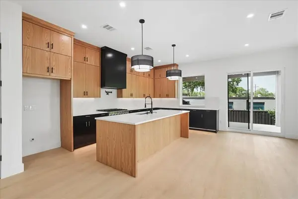 1825 Pollard Street, Dallas, TX 75208