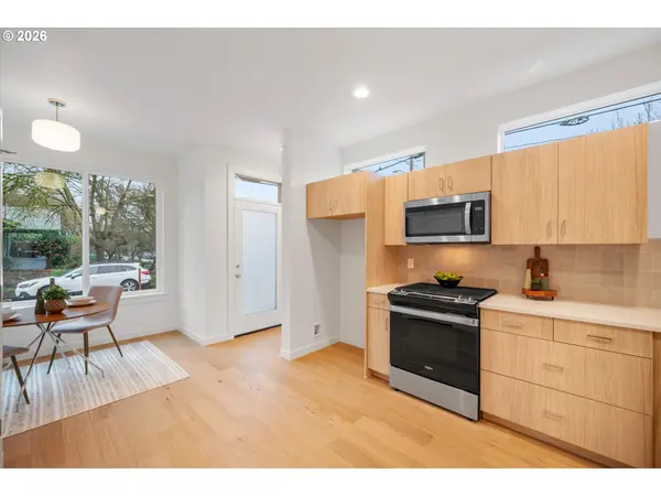 1418 N Jarrett ST, Portland, OR 97217