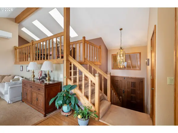 400 HIGHLAND DR, Oceanside, OR 97134