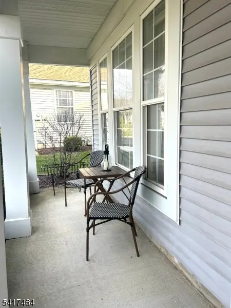 41 Victoria Dr, White Twp., NJ 07823