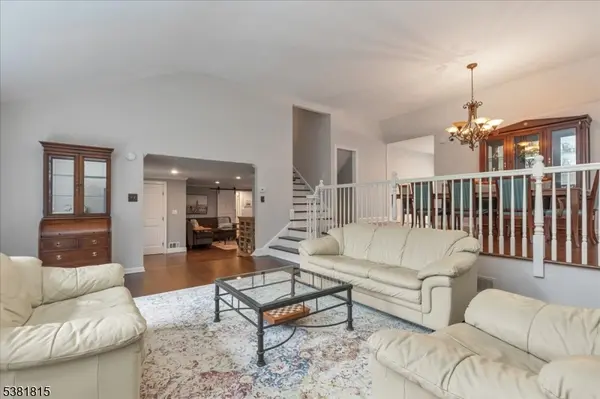 26 Crest Dr, Berkeley Heights Twp., NJ 07974