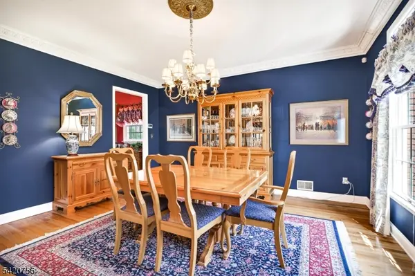 746 Clarence St, Westfield Town, NJ 07090