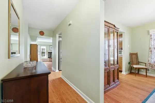 363 Cotswold Pl, Franklin Twp., NJ 08873