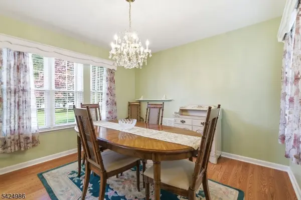 363 Cotswold Pl, Franklin Twp., NJ 08873