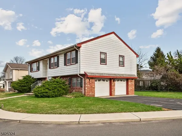 33 Beech St, Little Ferry Boro, NJ 07643