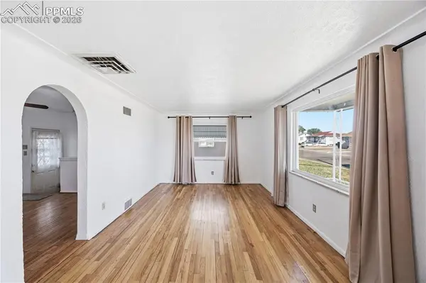 2502 Columbine AVE, Pueblo, CO 81004