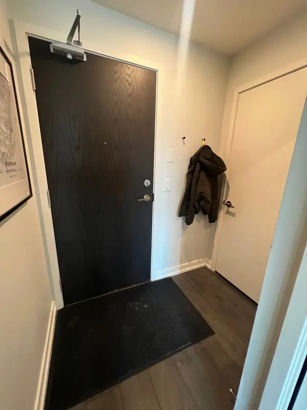 200 Sackville ST #912, Toronto C08, ON M5A 0C4