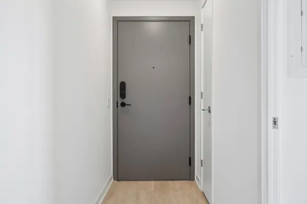 634 Church ST #4005, Toronto C08, ON M4Y 0G9