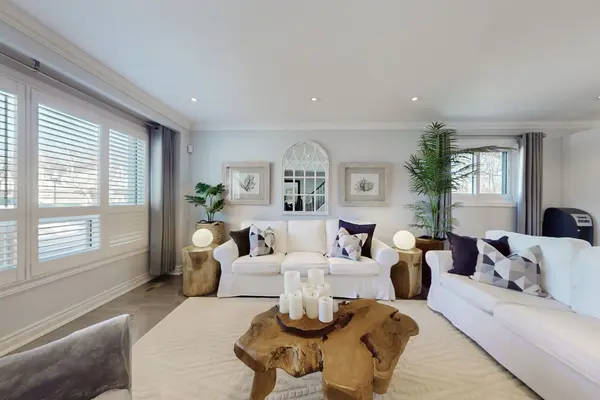 132 Beaverbrook CT, Toronto E10, ON M1C 3A9