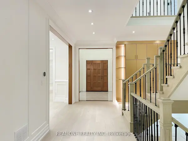 46 Hughson DR, Markham, ON L3R 2T8