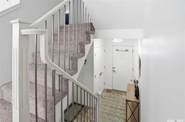 223 Eaton CRESCENT, Saskatoon, SK S7V 0H4