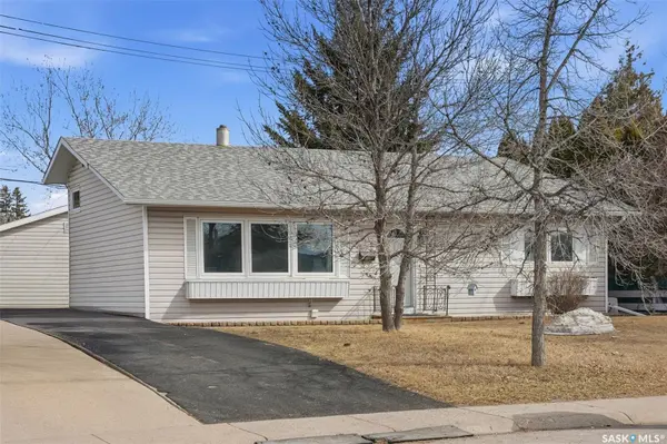27 Lindsay DRIVE, Saskatoon, SK S7H 3E2
