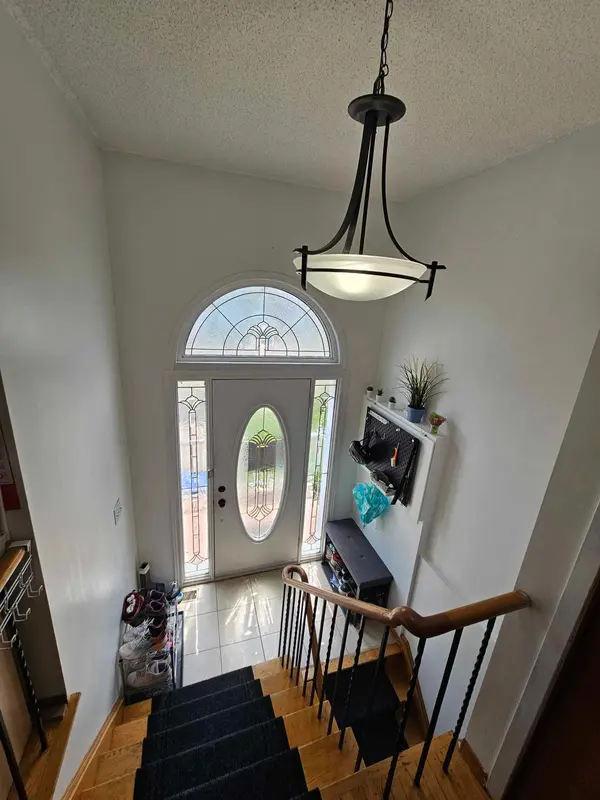 4011 Bishopstoke LN, Mississauga, ON L4Z 1H9