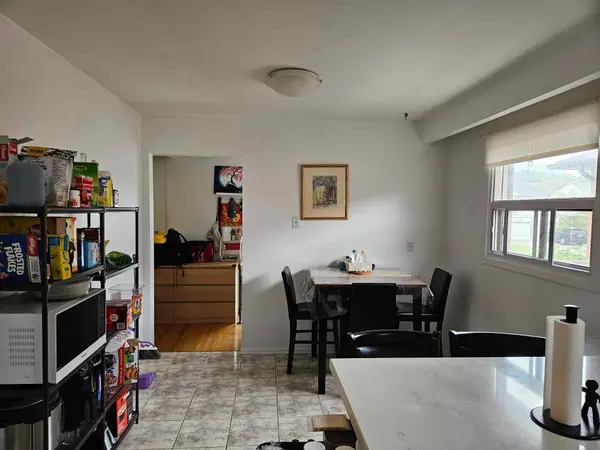 4011 Bishopstoke LN, Mississauga, ON L4Z 1H9