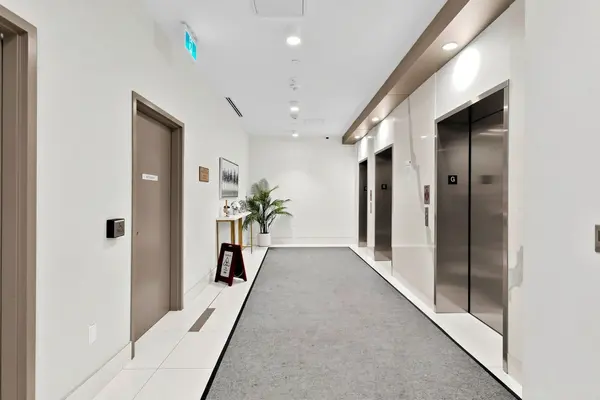 35 watergarden DR, Mississauga, ON L5R 0G8