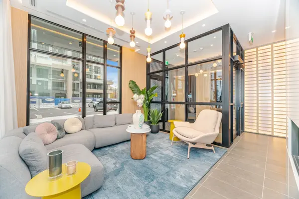 720 Whitlock AVE #602, Milton, ON L9E 2B5