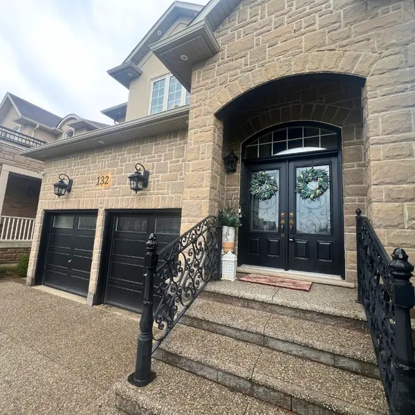 132 Grandell DR, Hamilton, ON L9K 0H7