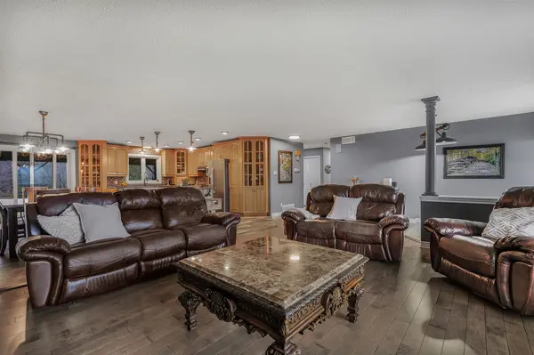 638 St Thomas RD, Russell, ON K0A 1W0