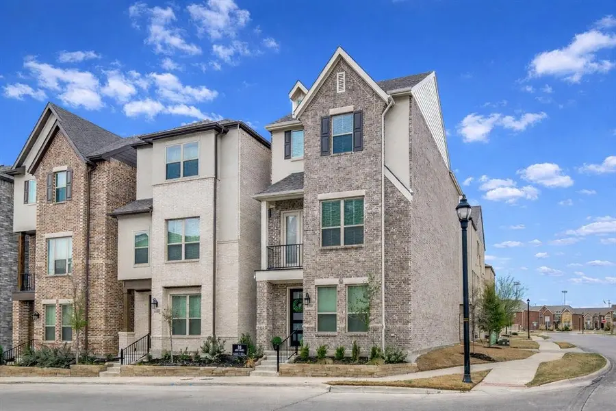 2204 Maverick Way, Mesquite, TX 75149